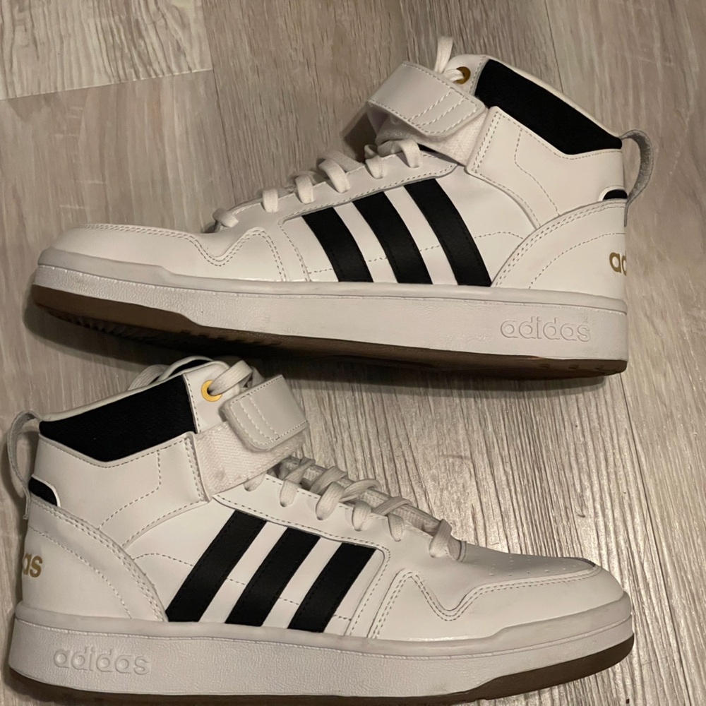 Adidas Men’s Postmove Mid Basketball Shoes 10 White / Black